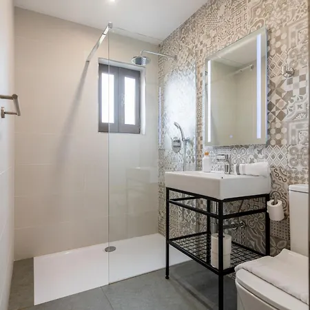 Peonja Semesterbostad *